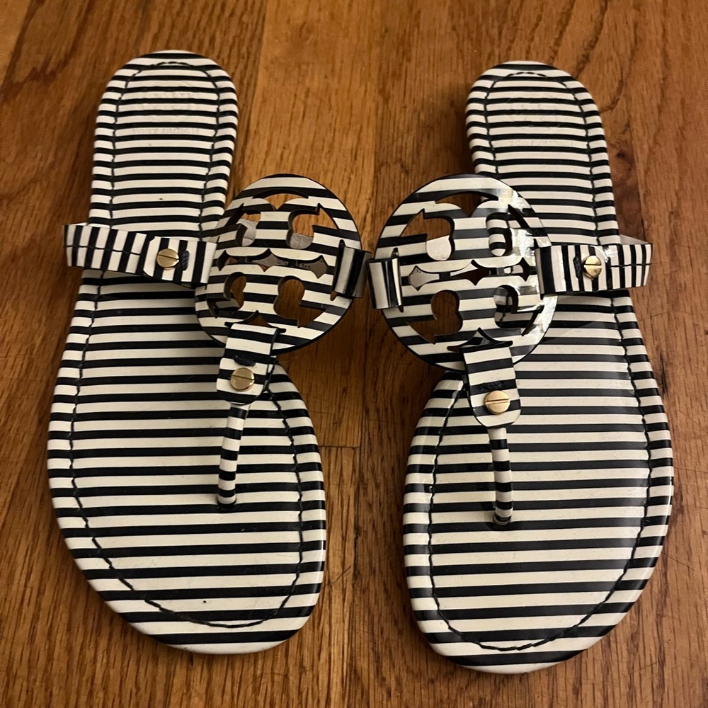 Tory Burch black and white striped sandals in 8.5